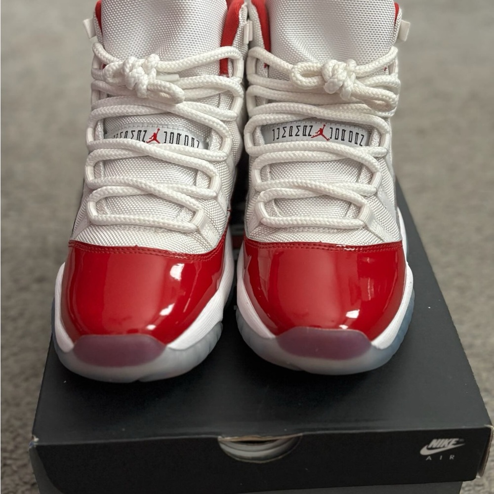 Air Jordan Cherry 11s Retro(GS)